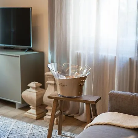 Olive Loft Apartment *